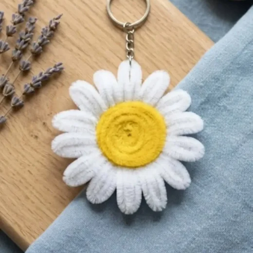 Daisy Keychain