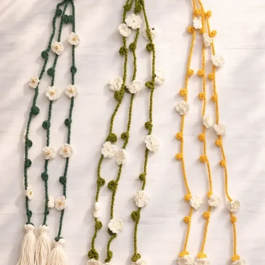 Crochet Daisy Tassel Strands