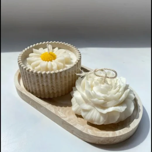 Daisy Candle in Ribbed Bowl